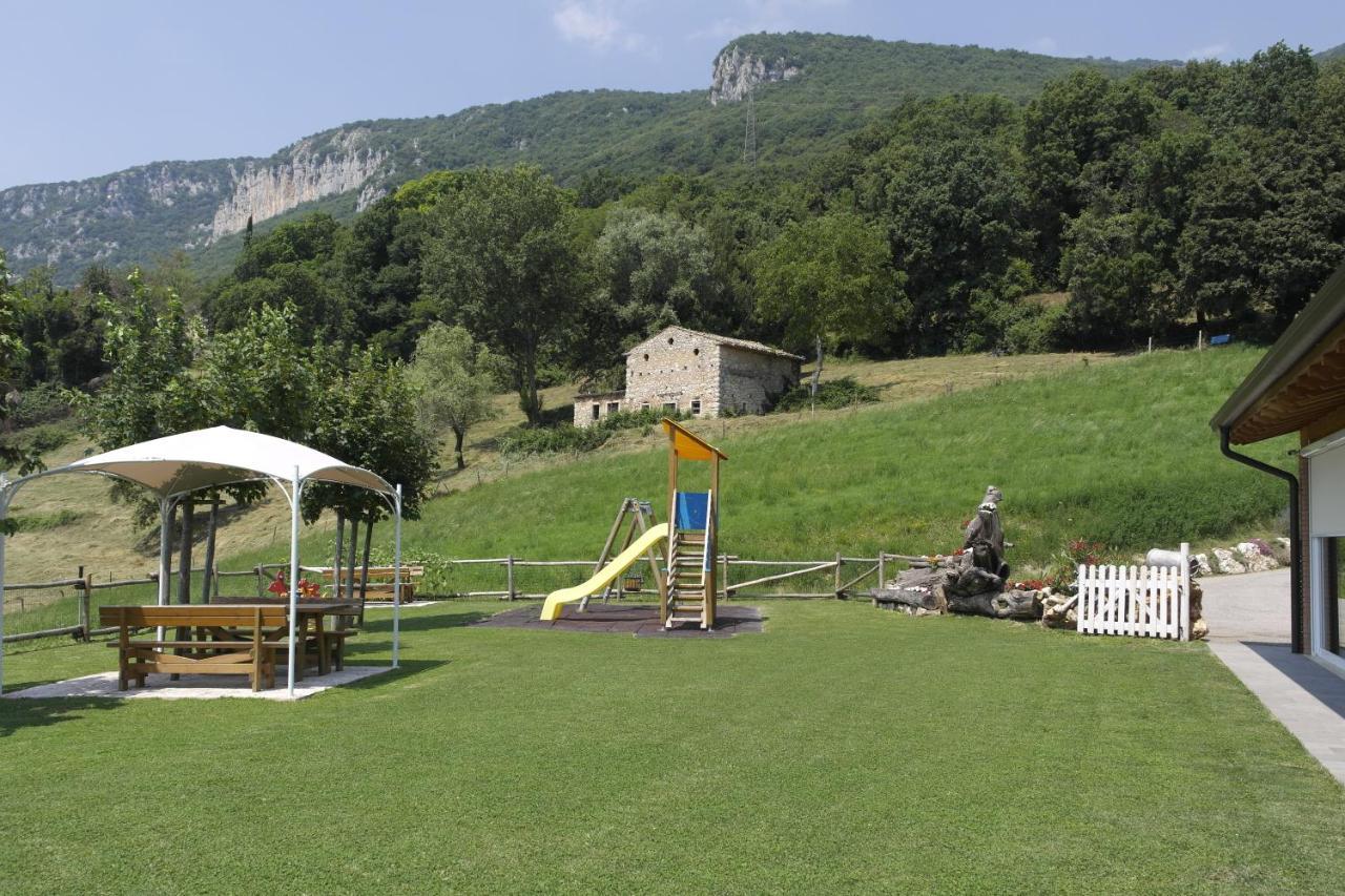 Agriturismo Fattoria Monte Baldo Vista Lago Caprino Veronese Eksteriør bilde