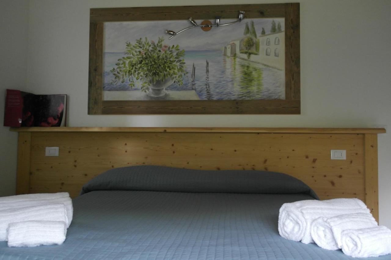 Agriturismo Fattoria Monte Baldo Vista Lago Caprino Veronese Eksteriør bilde